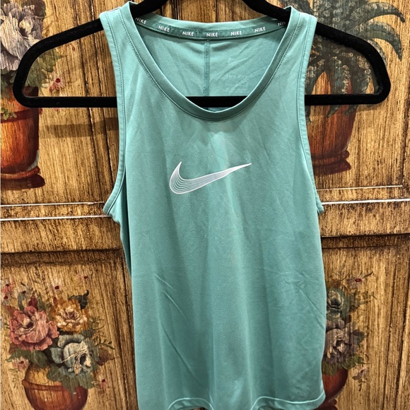 Nike Dri-FIT Olive Tank Top - Picture 2 of 3
